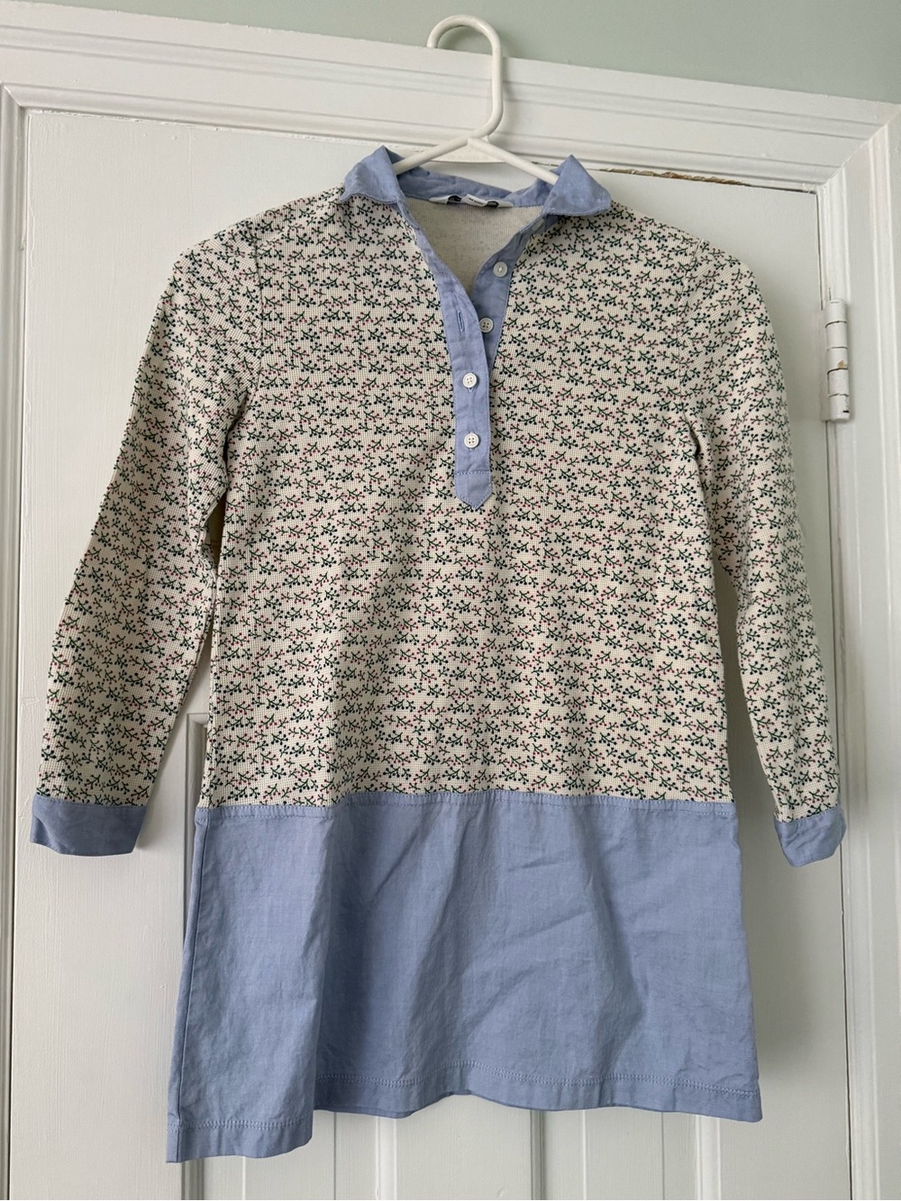 Brooks Brothers Girls Dress with Light Blue Collar size M like new